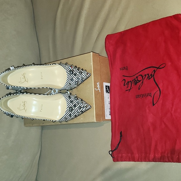 Christian Louboutin Aimanta B&W Striped Women's Heels - EUC 👠 Size 36.5 - Picture 4 of 17